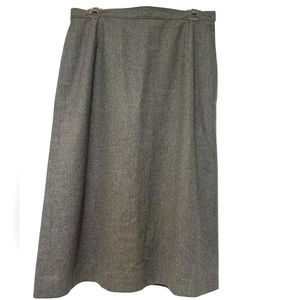 Pendleton 100% Virgin Wool Grey Skirt (size 12)